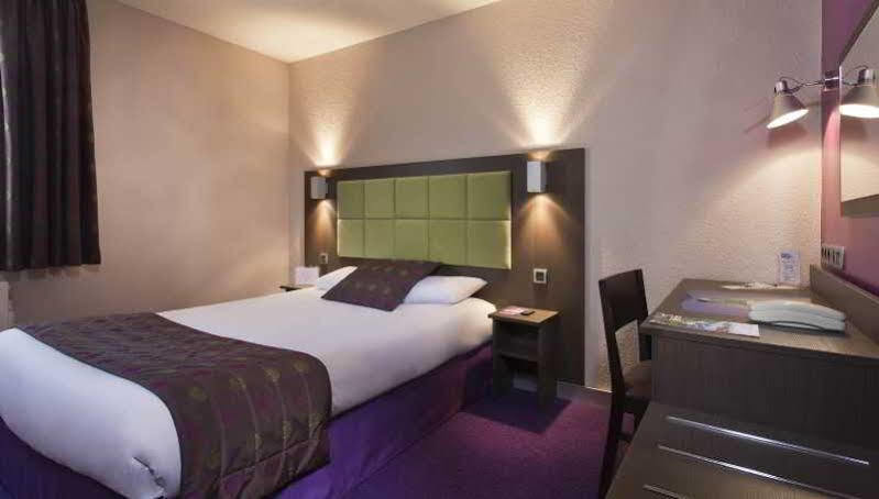 Tourhotel Blois ラ・ショセ・サン・ヴィクトル エクステリア 写真